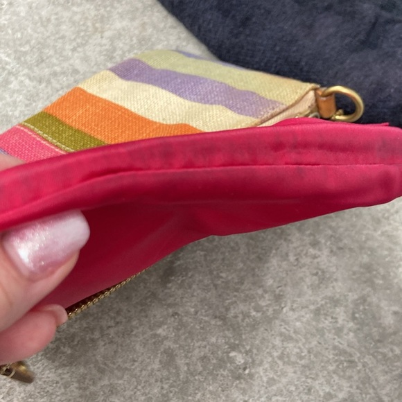 Coach Bonnie Legacy Stripe Zip Wristlet/Clutch EUC - Picture 5 of 10